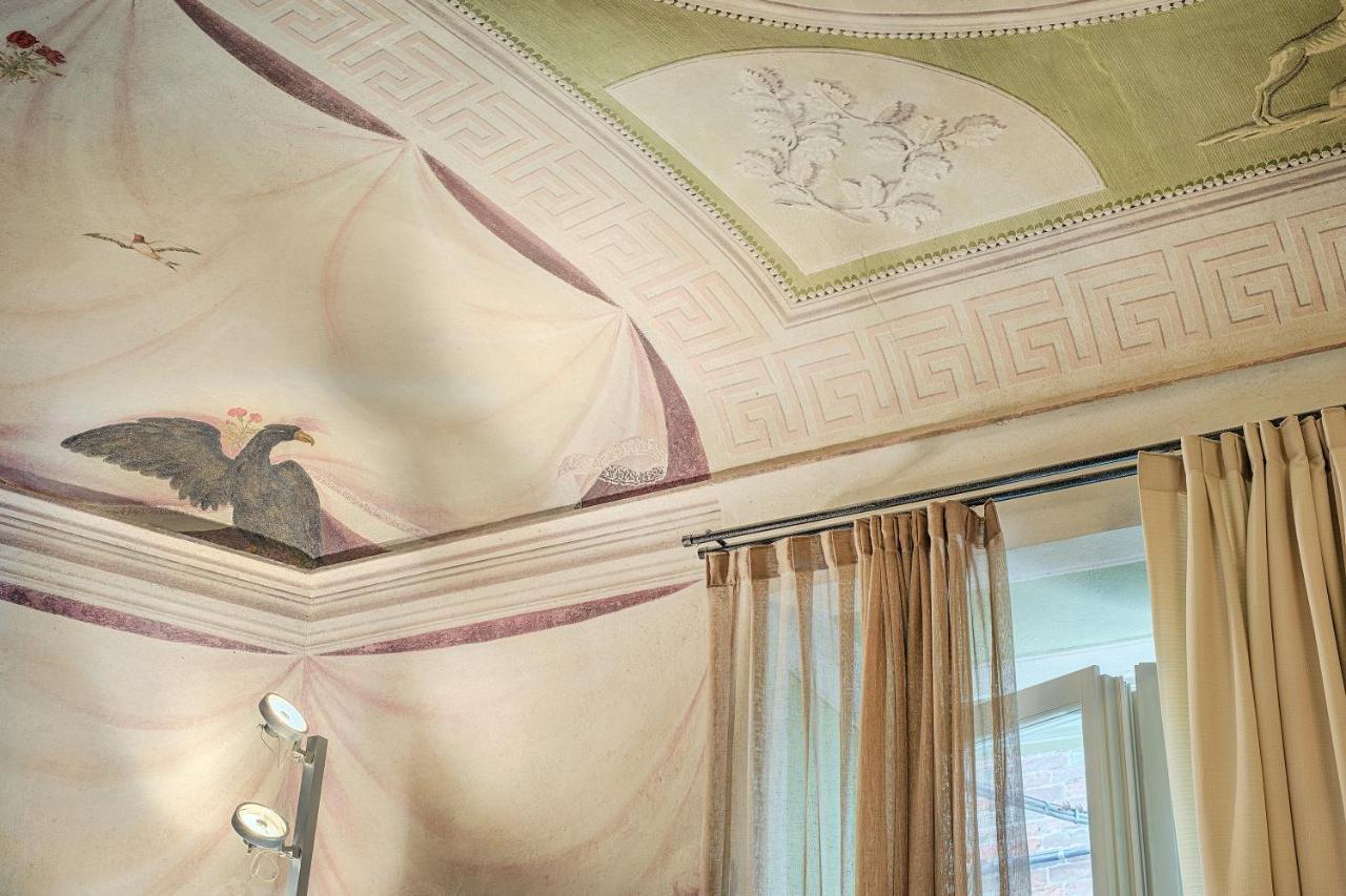 Residenza D'Epoca Le Aquile Bed & Breakfast Siena Bagian luar foto