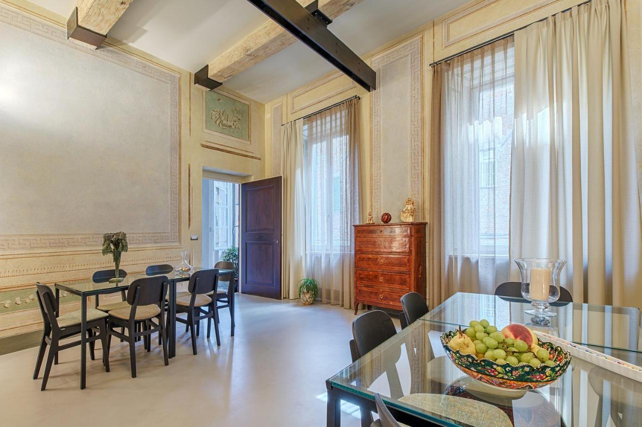 Residenza D'Epoca Le Aquile Bed & Breakfast Siena Bagian luar foto
