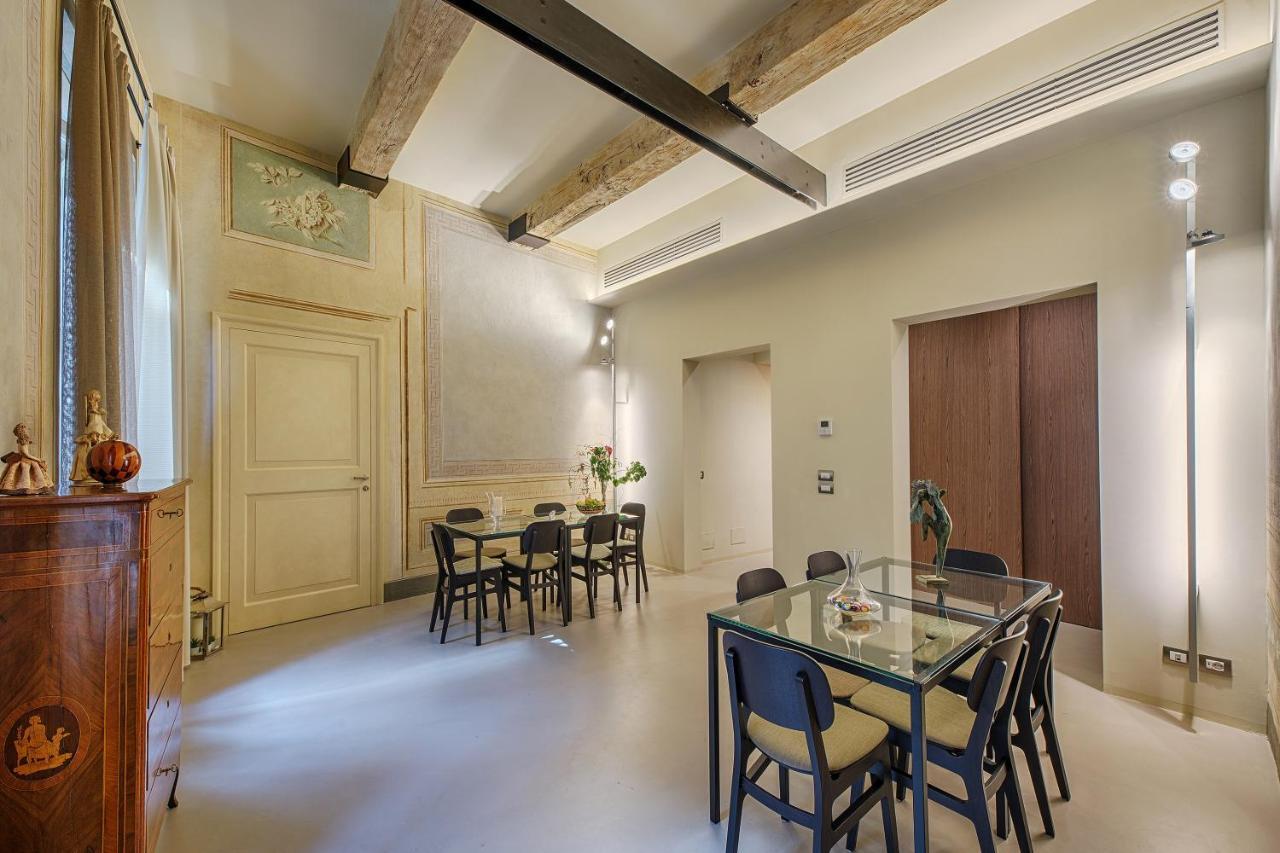 Residenza D'Epoca Le Aquile Bed & Breakfast Siena Bagian luar foto