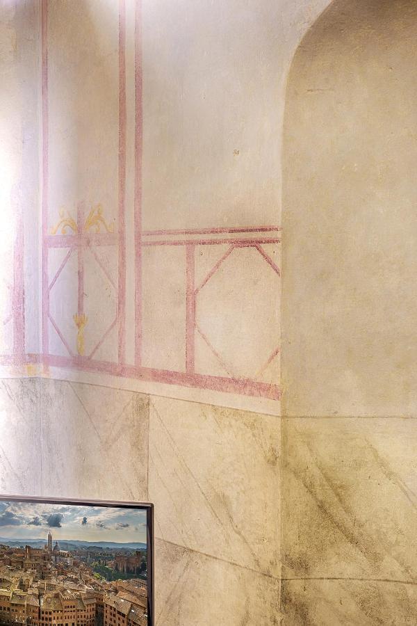 Residenza D'Epoca Le Aquile Bed & Breakfast Siena Bagian luar foto