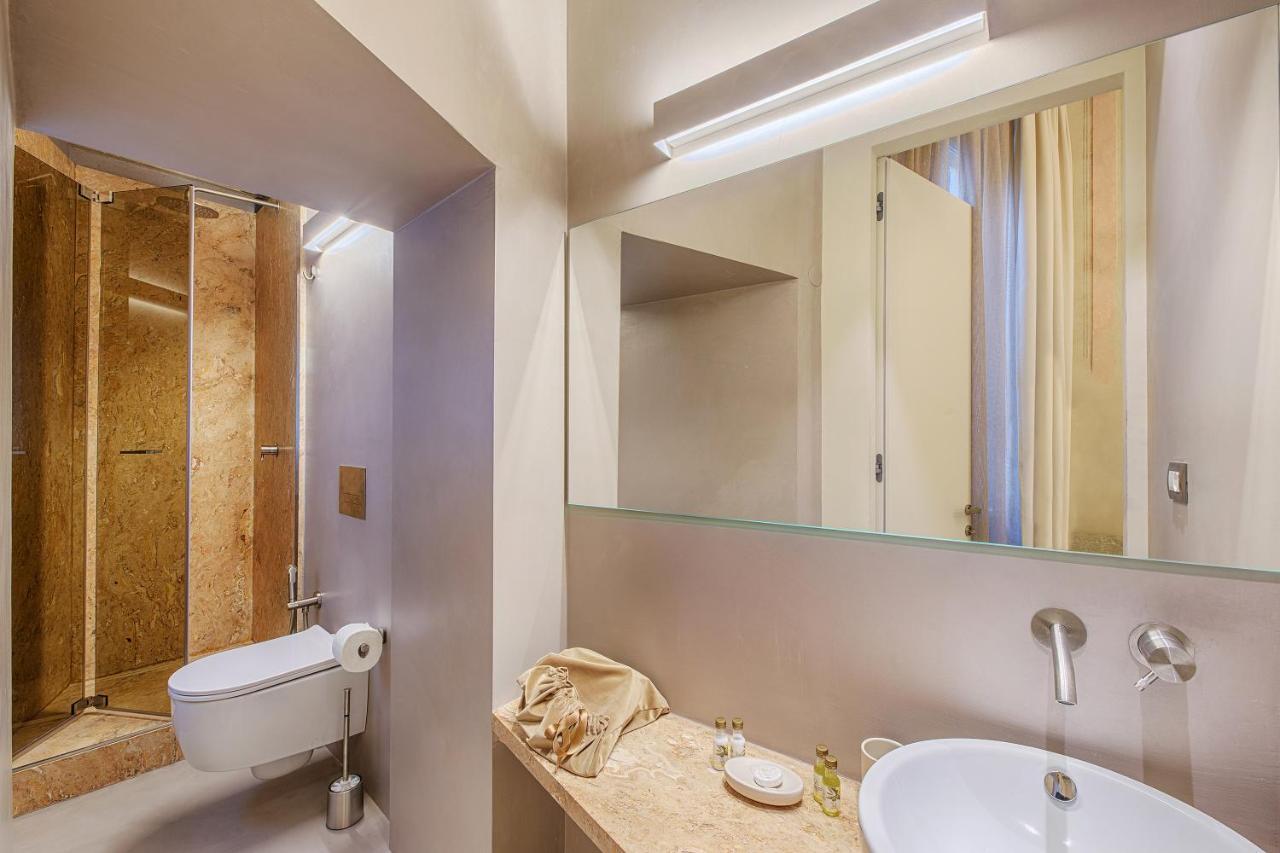 Residenza D'Epoca Le Aquile Bed & Breakfast Siena Bagian luar foto